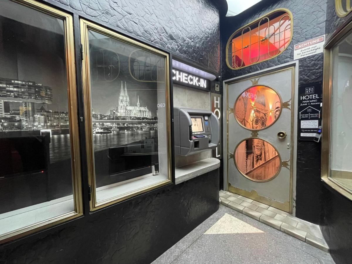 Smarty Cologne Dom Hotel - Boardinghouse - Kontaktloser Self Check-In Buitenkant foto