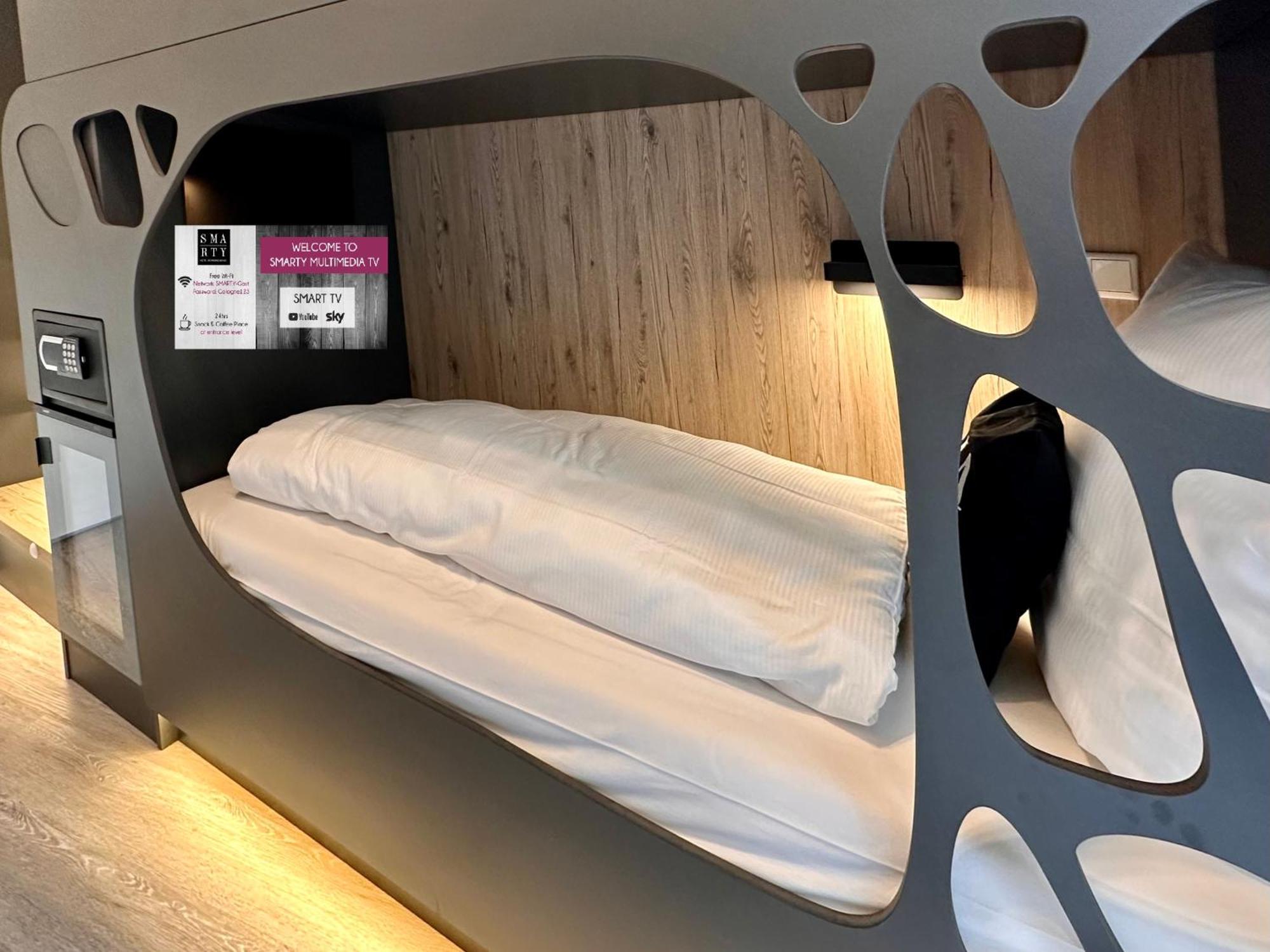 Smarty Cologne Dom Hotel - Boardinghouse - Kontaktloser Self Check-In Buitenkant foto