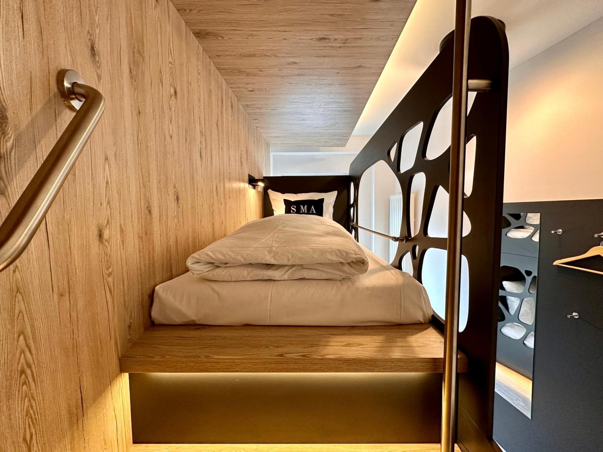 Smarty Cologne Dom Hotel - Boardinghouse - Kontaktloser Self Check-In Buitenkant foto
