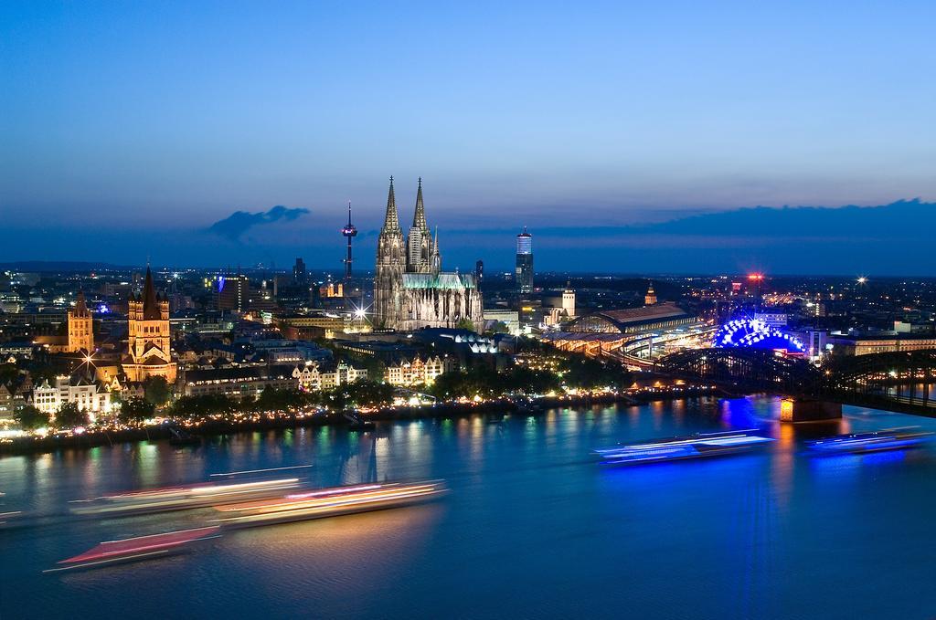 Smarty Cologne Dom Hotel - Boardinghouse - Kontaktloser Self Check-In Buitenkant foto