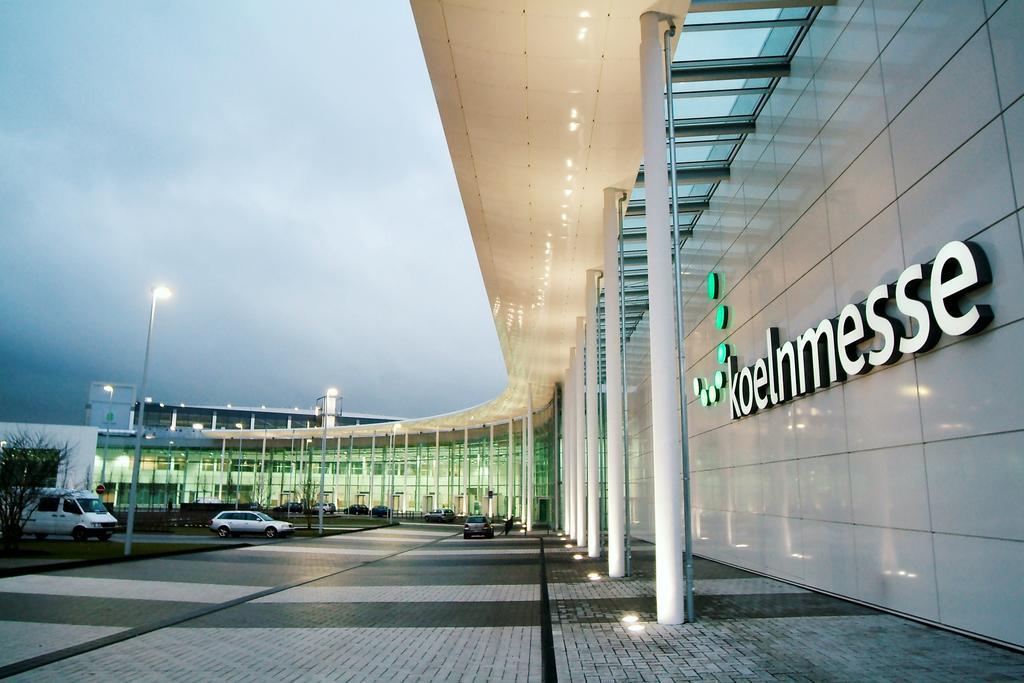 Smarty Cologne Dom Hotel - Boardinghouse - Kontaktloser Self Check-In Buitenkant foto